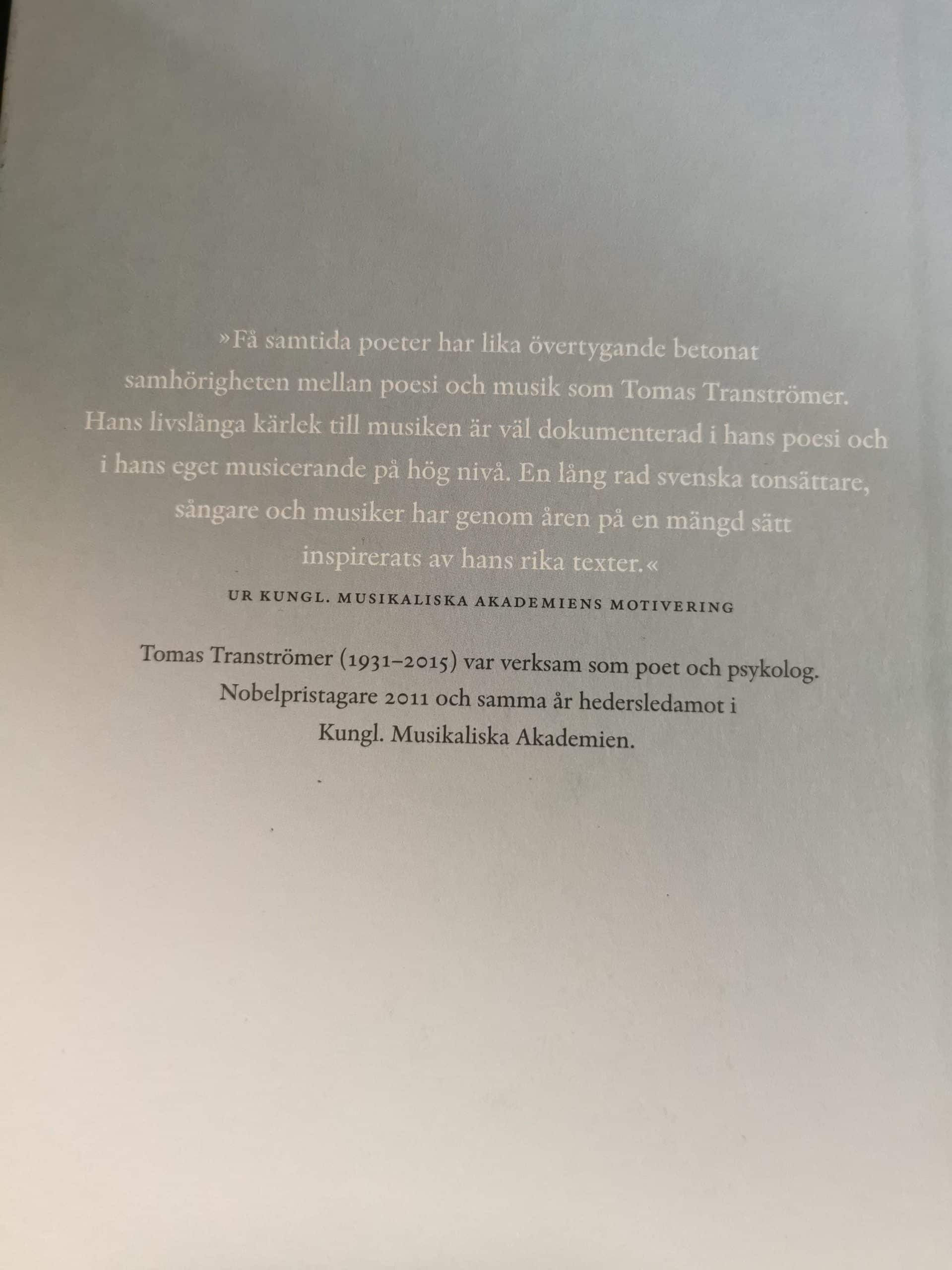 Här är jag lycklig : Dikter tonsatta för sång och piano (Tranströmerutgåvan) Här är jag lycklig : Dikter tonsatta för sång och piano (Tranströmerutgåvan) Noter